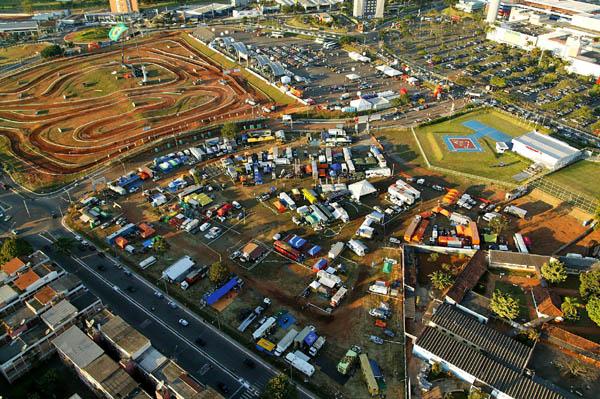 Pista do prólogo e parque de apoio (foto: Donizetti Castilho/ Divulgação)