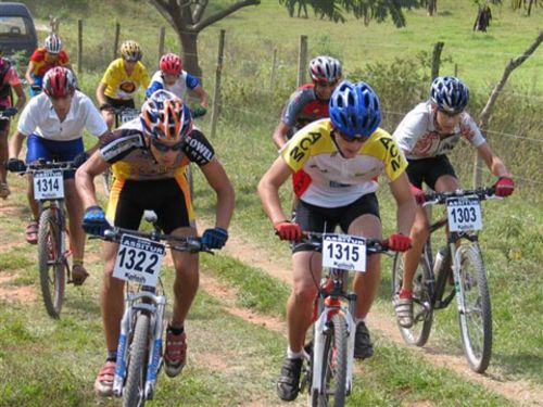 Disputas acirradas na Elite masculina e feminina (foto: Divulgação)