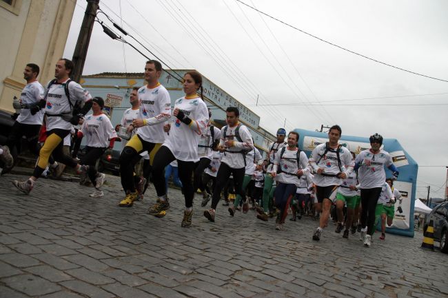 Garoa caiu durante parte da prova (foto: Divulgação)