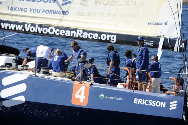 Barco de Torben Grael segue na liderança (foto: Divulgação/ Volvo Ocean Race)