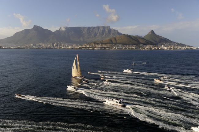 Veleiro foi recebido com festa na Cidade do Cabo (foto: Divulgação/ Volvo Ocean Race)