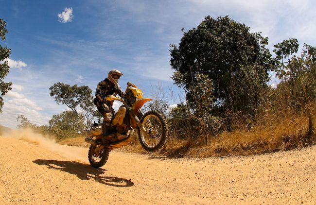 Marc Coma vence a primeira especial (foto: Tom Papp/ www.webventure.com.br)