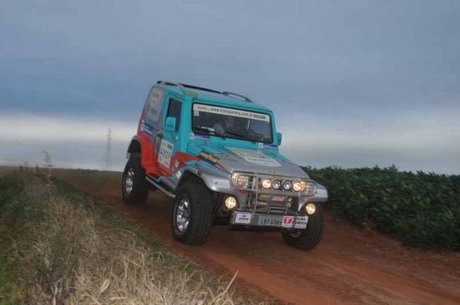 Carro da Niterói Rally Team (foto: Eduardo Barra/Divulgação)