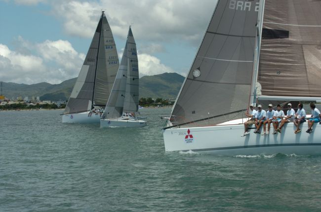 Barcos farão mais 3 regatas até sábado (foto: Divulgação/ ICSC)