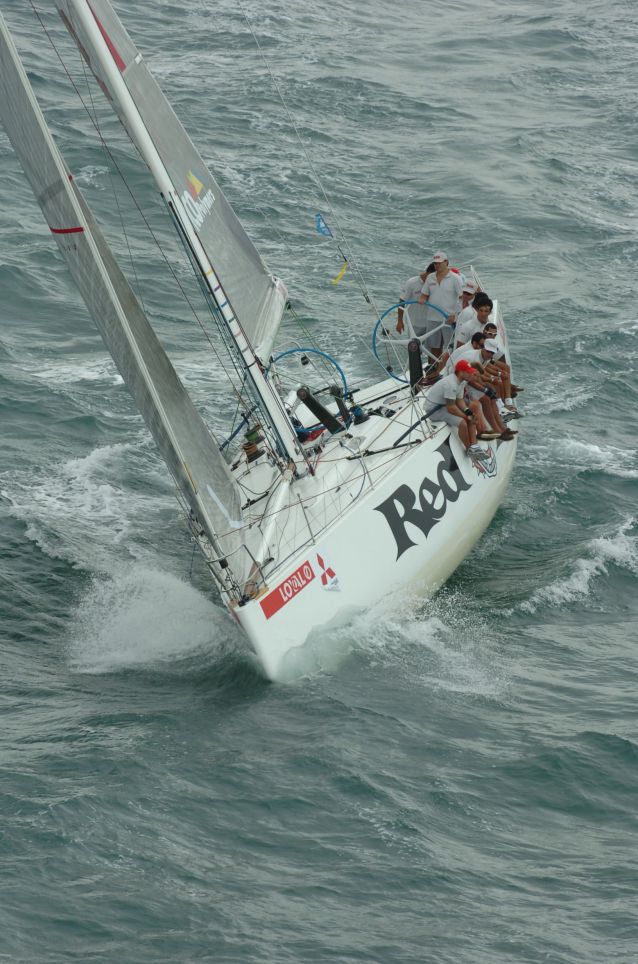 Loyal abandonou a regata com avaria (foto: Divulgação/ ICSC)