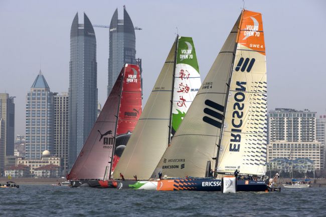 Três barcos iniciaram a etapa cinco da VOR (foto: Divulgação/ Volvo Ocean Race)