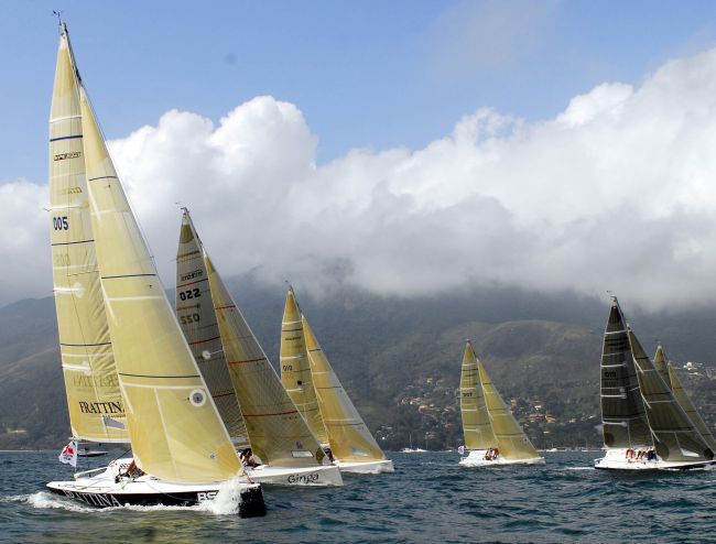 Barcos abrem calendário de competições em março (foto: Divulgação/ ZDL)