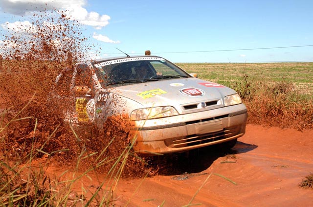 Prova do Rally Universitário Fiat (foto: Divulgação)