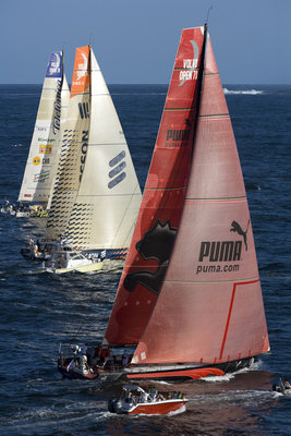 Ventos aumentam na aproximação de Fernando de Noronha (foto: Dave Kneale/ Volvo Ocean Race)