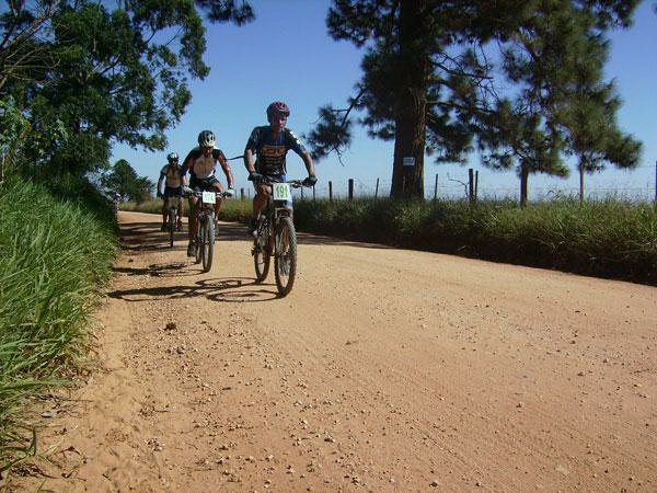 Prova teve 40km e 160 atletas na 3ª etapa (foto: Divulgação)