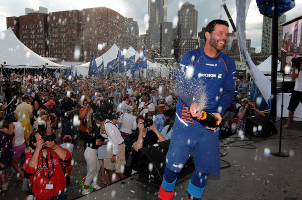 Torben aumenta vantagem para 2º colocado (foto: Dave Kneale/ Volvo Ocean Race)