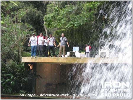 Até cachoeira fez parte da trilha (foto: Divulgação)