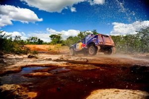 Sainz gets best time  and best position in the rally (foto: Marcelo Maragni/ www.webventure.com.br)