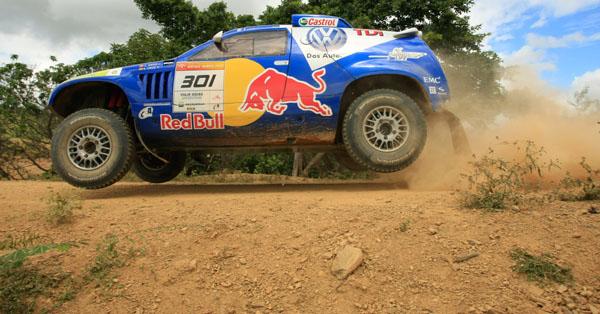 Race Touareg #301 da dupla Carlos Sainz/Lucas Cruz (foto: Caetano Barreira/ Webventure)