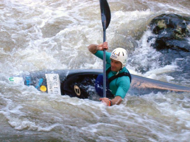 João venceu Gustavo Selbach (foto) no K1 Sênior (foto: Divulgação)