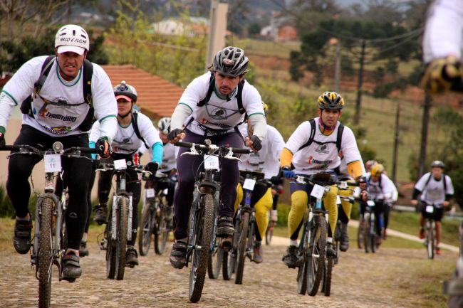 Etapa Antonina decidiu o título paranaense de Corridas de Aventura 2009 (foto: Divulgação/Wladimir Togumi)