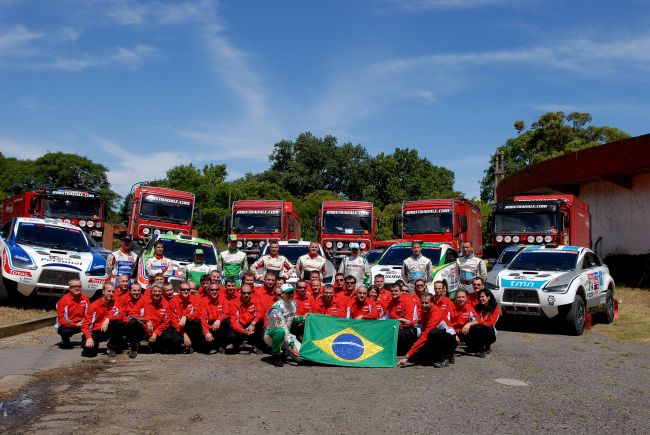 Equipe Mitsubishi conta com grande estrutura (foto: David Santos Jr/ www.webventure.com.br)