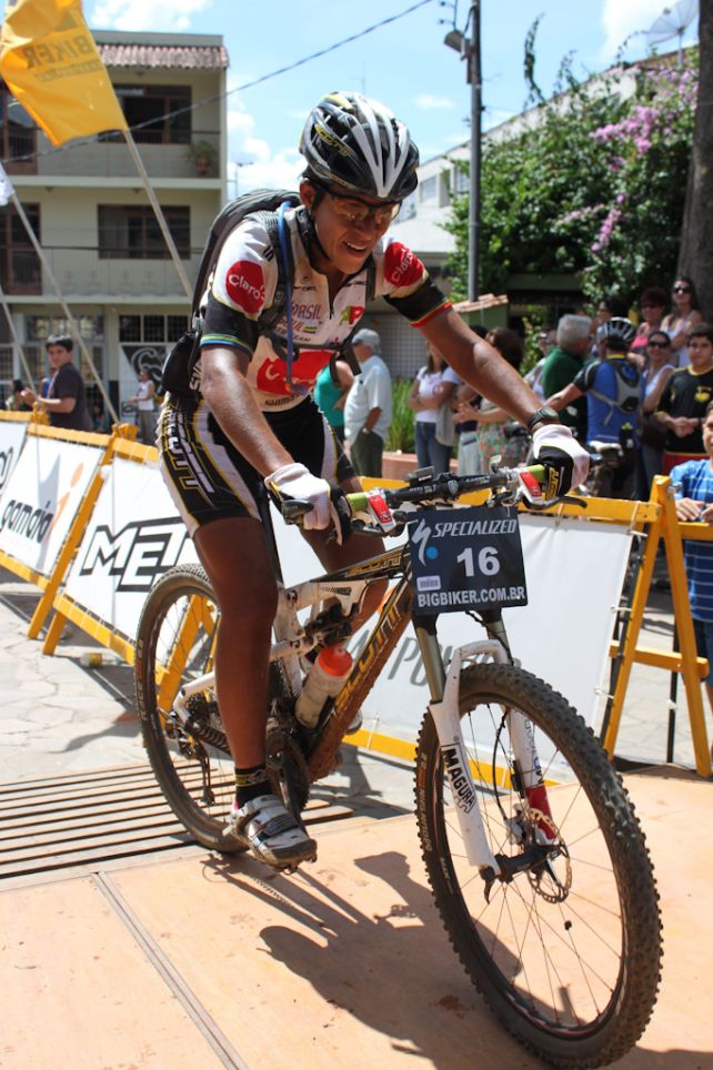 Adriana Nascimento pedalou 200 quilômetros em dois dias (foto: Caio Martins/ www.webventure.com.br)