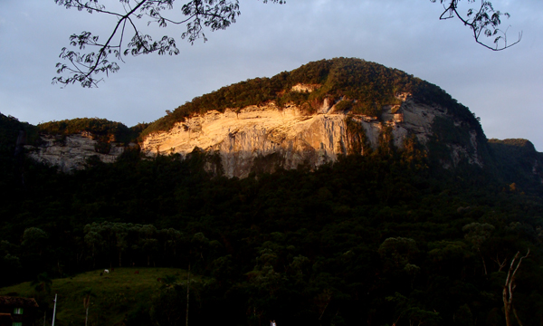 Morro do Rio Bonito (foto: Arquivo pessoal/ Danielle Pinto)