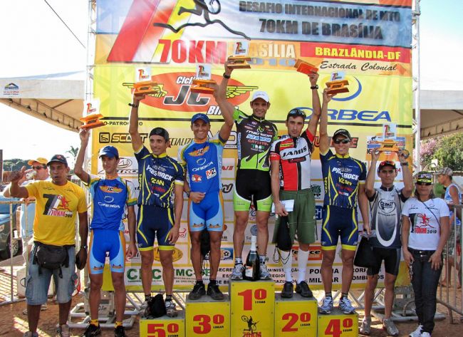 Rubinho deu show no 70Km de Brasília de MTB (foto: Divulgação/ Simone Alves)