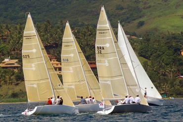 Alemão estará em barco ao lado de mais dois competidores (foto: Divulgação/ Aline Bassi)