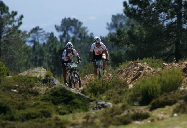 Adriana Nascimento e Mário Roma competirão na região mais alta de Portugal (foto: Divulgação)