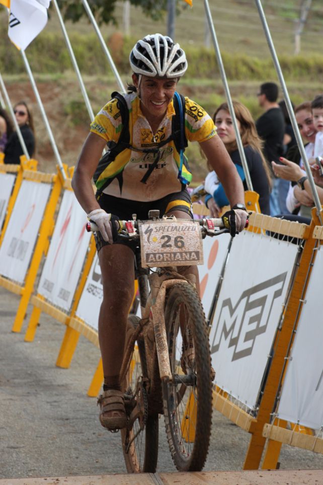 Adriana manteve a liderança do campeonato (foto: Caio Martins/ www.webventure.com.br)