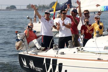 Tripulação comemora o bicampeonato (foto: Divulgação)