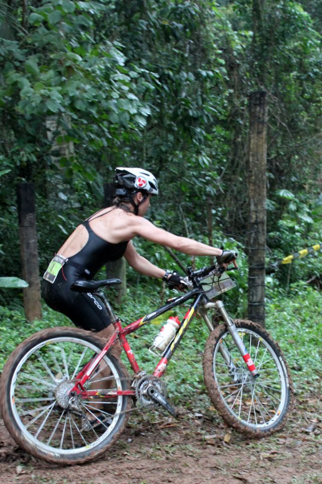 Sabrina terminou na terceira colocação do triathlon (foto: Caio Martins / Webventure)