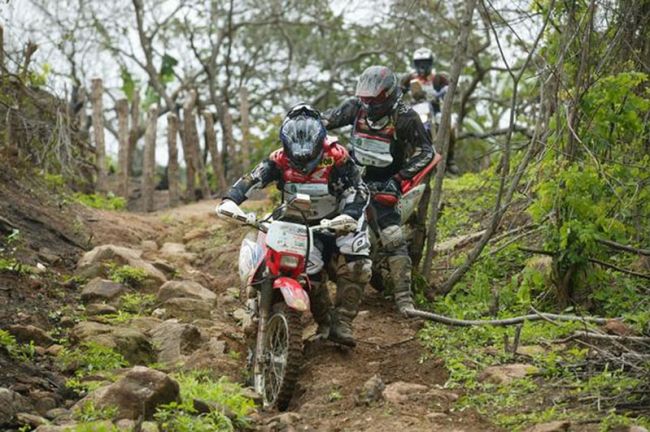 Competição trará de volta a categoria duplas para as motos (foto: Divulgação/ Idário Araújo)