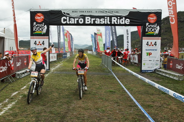 Ivonne Kraft e Celina	Carpinteiro são líderes isoladas (foto: Gabriel Barbosa)