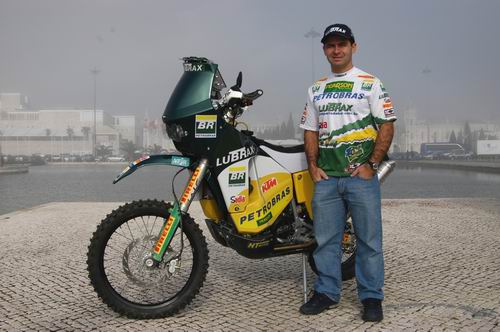 Jean Azevedo acredita que sonho de vencer nas motos está mais longe (foto: Divulgação)