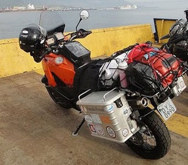 Moto KTM pronta para a viagem (foto: Arquivo pessoal/ Adriano Vanderstappen)