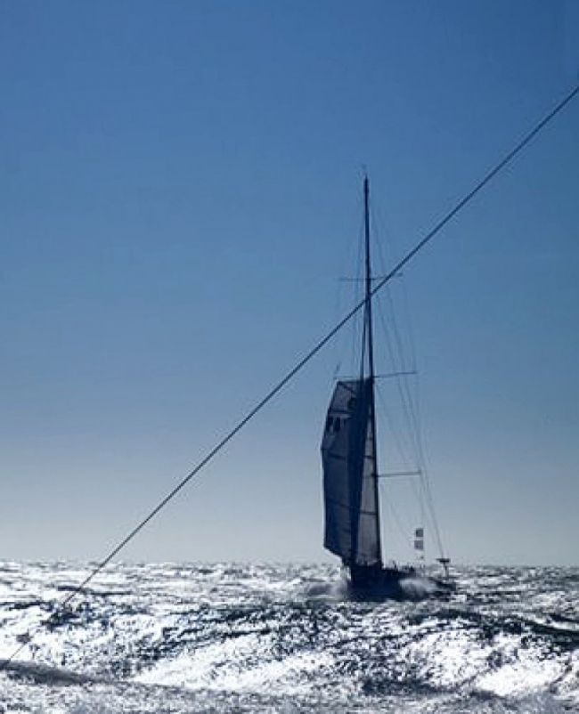 Norte-americano passou sem maiores problemas o Cabo Horn (foto: Divulgação/ Velux 5 Oceans)