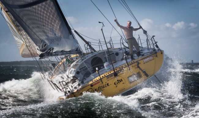 Brad Van Liew é líder isolado da Velux (foto: Divulgação/ Velux 5 Oceans)