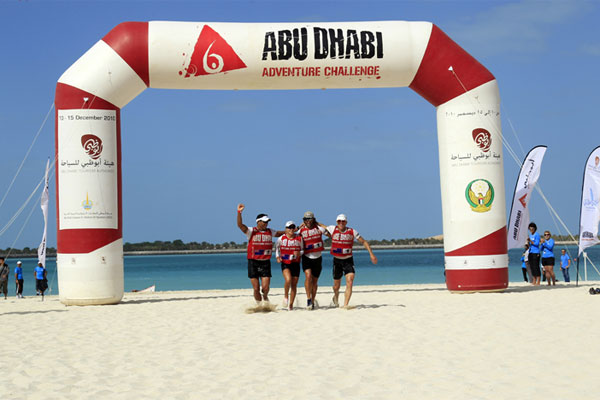 Prova nos Emirados já fazia parte do calendário da modalidade (foto: Divulgação/ www.abudhabi-adventure.com)