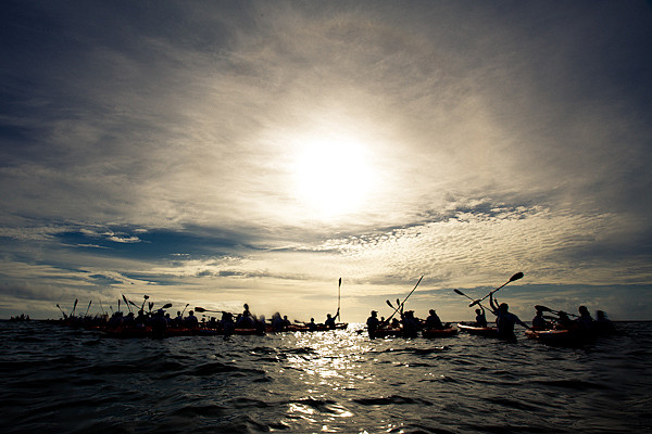 Largada no mar baiano foi realizada ao amanhecer (foto: Murilo Mattos/ Webventure)