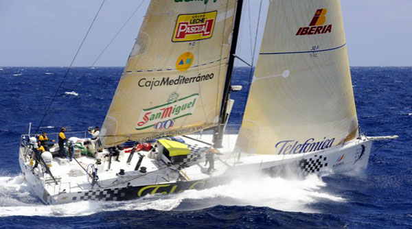 Barco espanhol ficou em terceiro na última edição (foto: Rick Tomlinson/ Volvo Ocean Race)