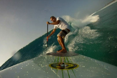 Claudio Chain remando de SUP (foto: Arquivo pessoal)