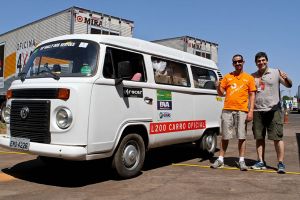 U|Racers  warrior  Kombi that follows the Sertões International  (foto: Vinicius Branca/ Webventure)