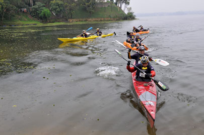 Atletas na Represa de Guarapiranga  em 2009 (foto: David Santos Júnior)