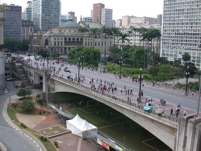 O Vale do Anhangabaú  no centro de São Paulo (foto: stock.xchng)