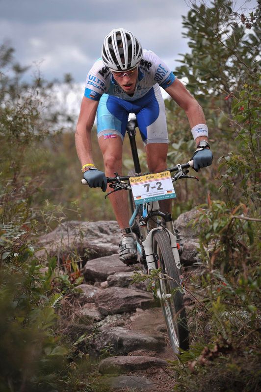 Simon durante trecho da corrida (foto: Brasil Ride / Divulgação)