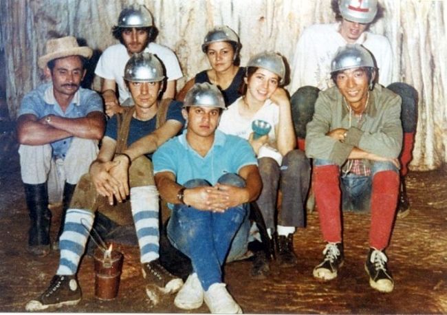 Espeleólogos na Caverna de Santana  no Petar  em 1971 (foto: Arquivo Osvaldo de Oliveira)