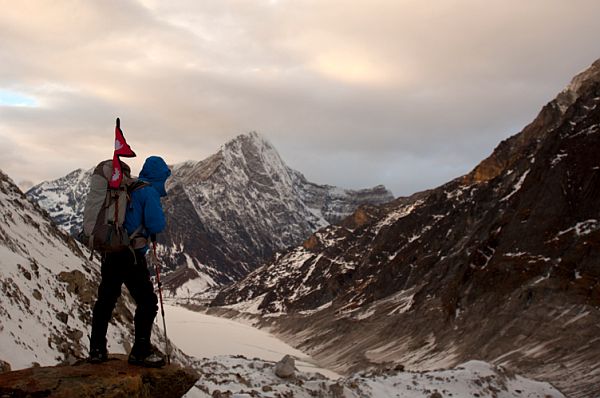 Apa Sherpa na Grande Trilha (foto: GHT-CSCT / Asian Trekking)