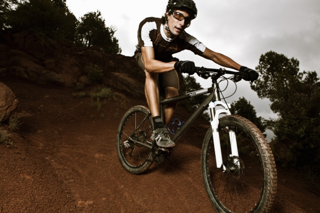 Os competidores terão que disputar um trecho de mountain bike. (foto: Divulgação)