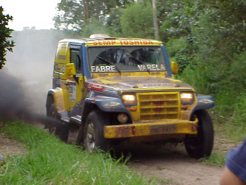 Dupla da Troller se tornou campeã com um terceiro lugar no Rally dos Amigos. (foto: Luciana de Oliveira / Webventure)