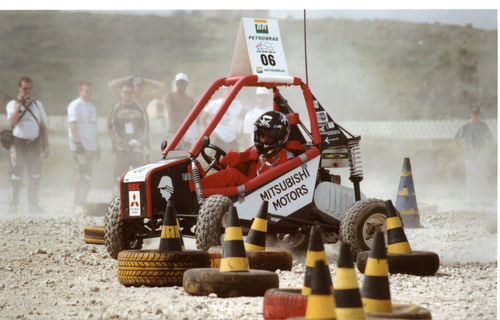 Os carros têm motores de 10 HP padronizados. (foto: Arquivo Webventure)