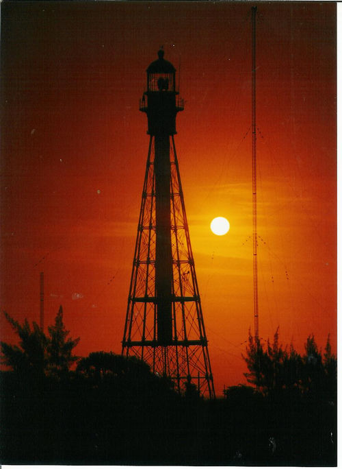 O belíssimo Farol de São Thomé  de onde partirão as especiais do Rally do Petróleo. (foto: Prefeitura de Campos dos Goytacazes)