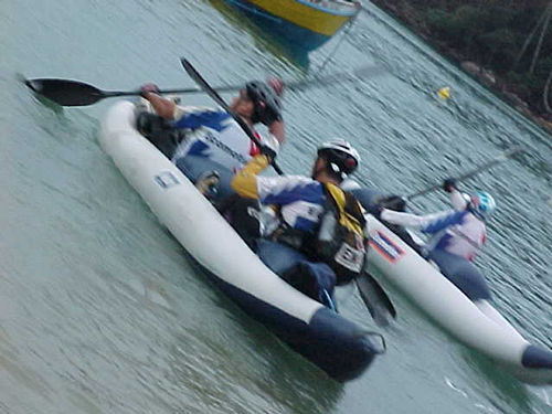 Imagem da última etapa do Circuito Ecomotion 2001-2002  em Angra dos Reis (RJ). (foto: Camila Christianini / Arquivo Webventure)